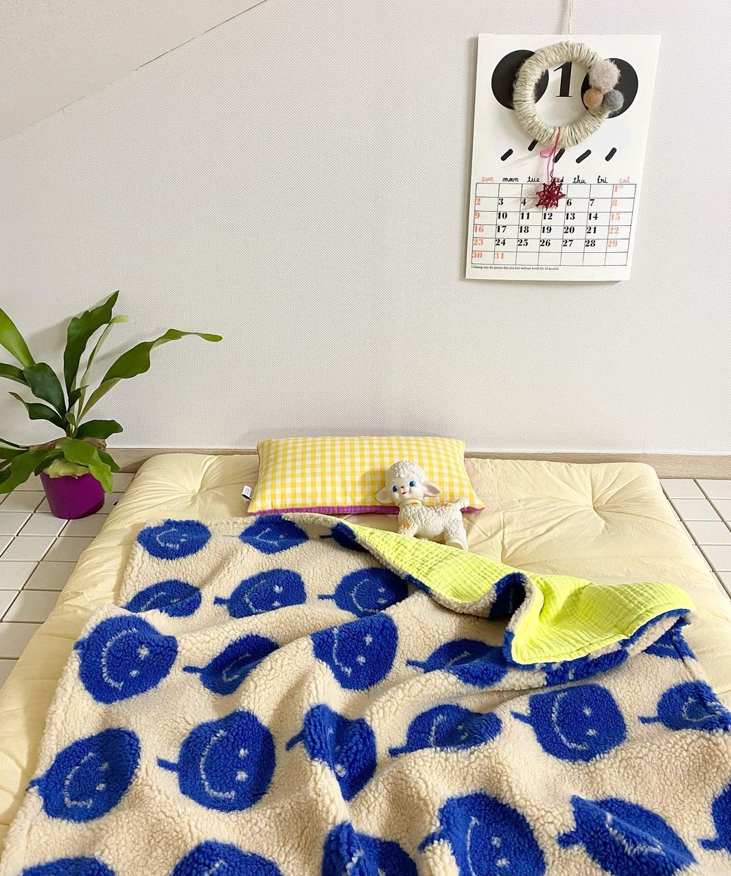 Handmade microfiber blanket for crib