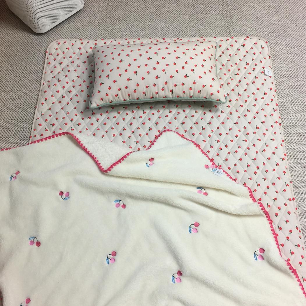 Handmade microfiber blanket for crib